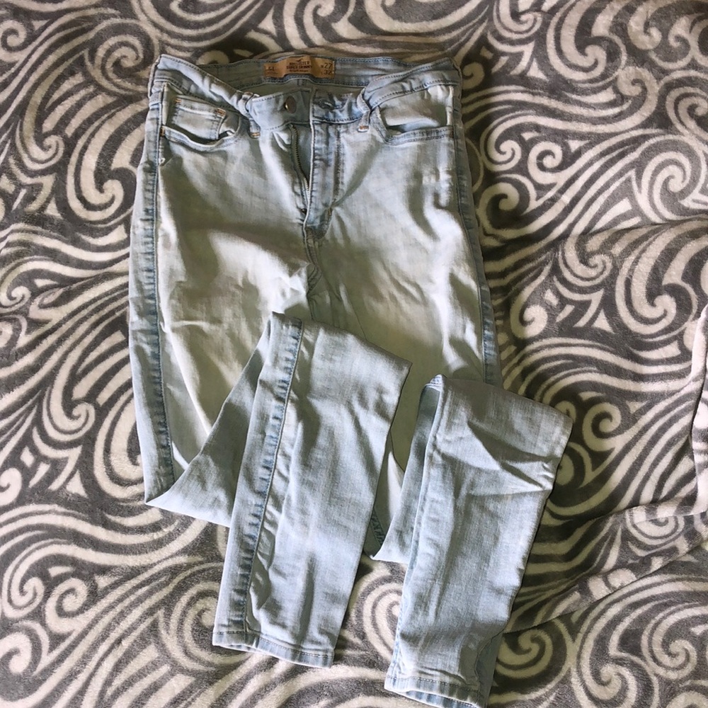 Hollister jeans